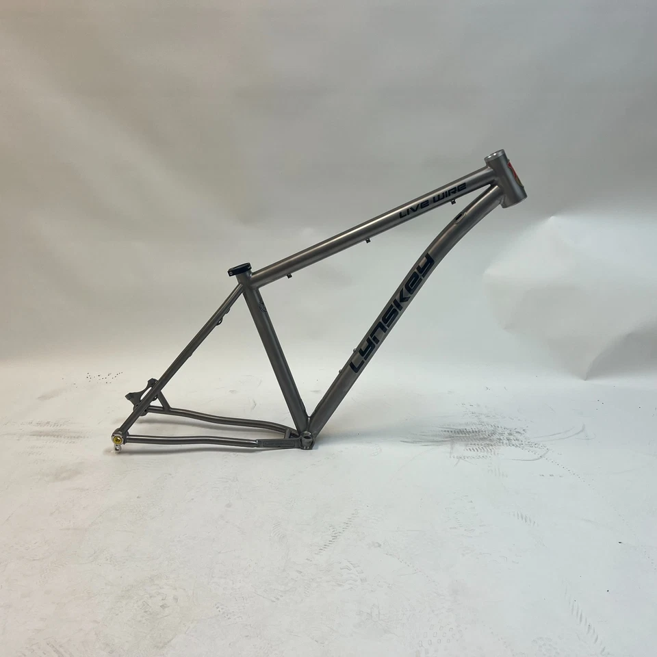 Cuadro rígido o cuadro para bicicleta de montaña, modelo Lynskey Titanium Livewire Foto 3 de 4