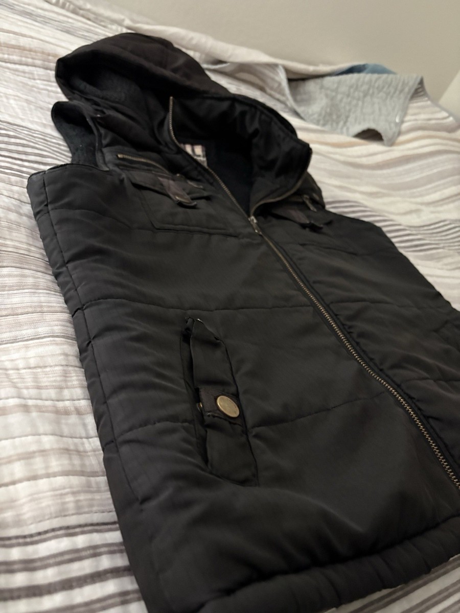 Vintage Y2K Billabong White Fur Trim Hood Cargo Pocket Quilted Puffer Vest Bella View 2