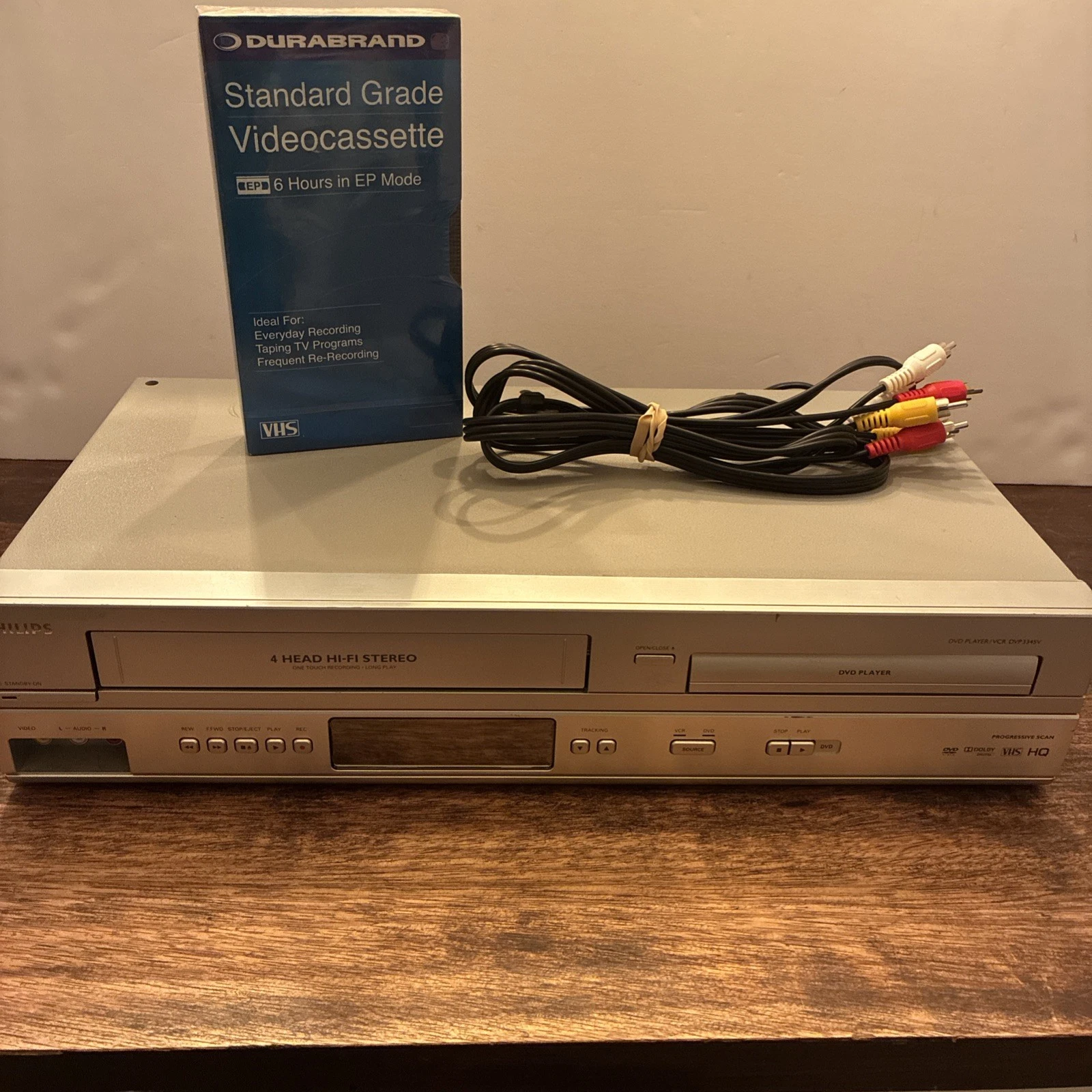 Philips DVP3345V/17 DVD VHS VCR Combo Player Silver Tested Works No Remote