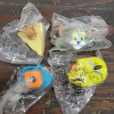 Tom and Jerrys Carl's Jr. Cool Combos for Kids Meal Toys lot of 4, 2000, Hardees