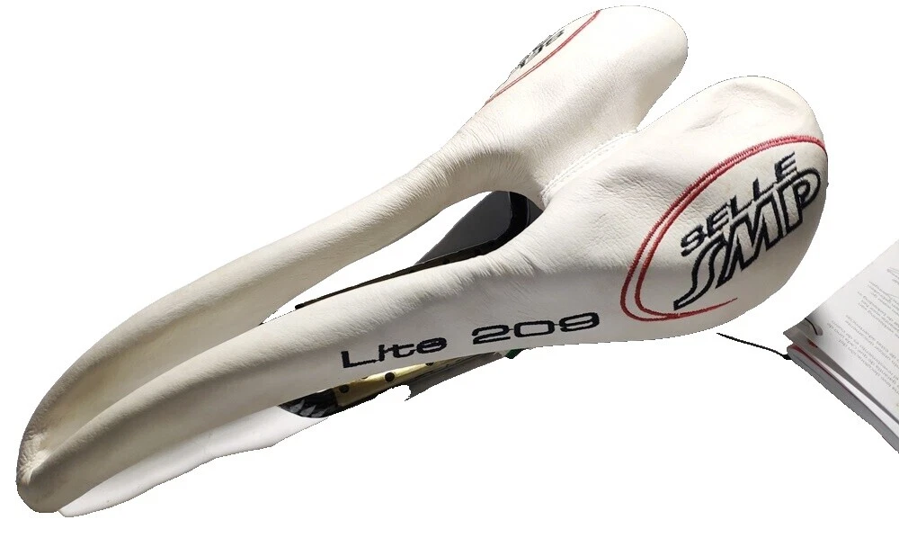 Sillines y asientos de carbono Standard