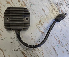 OEM KAWASAKI ZX6R / VULCAN VOLTAGE REGULATOR 21066-1099
