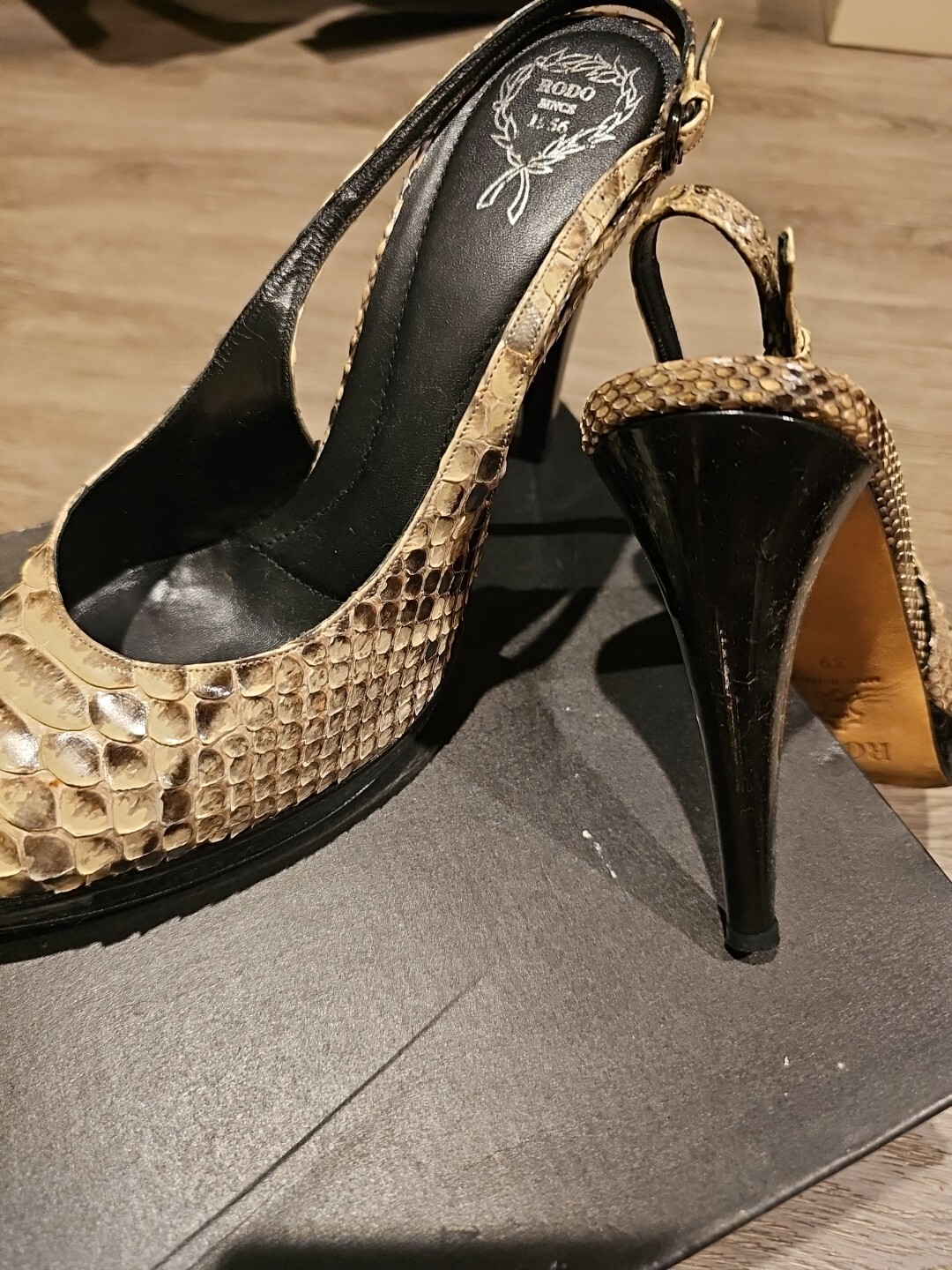 Rodo Authentic Python Womens High Heel Shoes US 8… - image 3