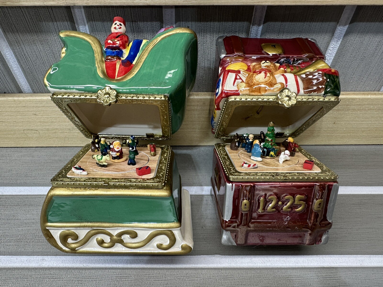 Lot Of 2 Mr. Christmas 2011 Toy Chest & Santa’s Sleigh Ornament Music Box Works