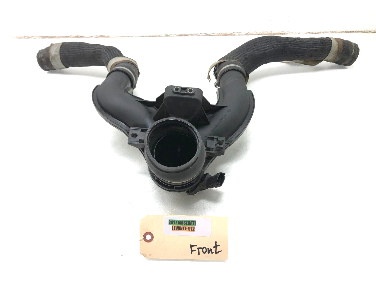 2017-2023 MASERATI LEVANTE 3.0L AIR INTAKE DUCT PIPE HOSE OEM.