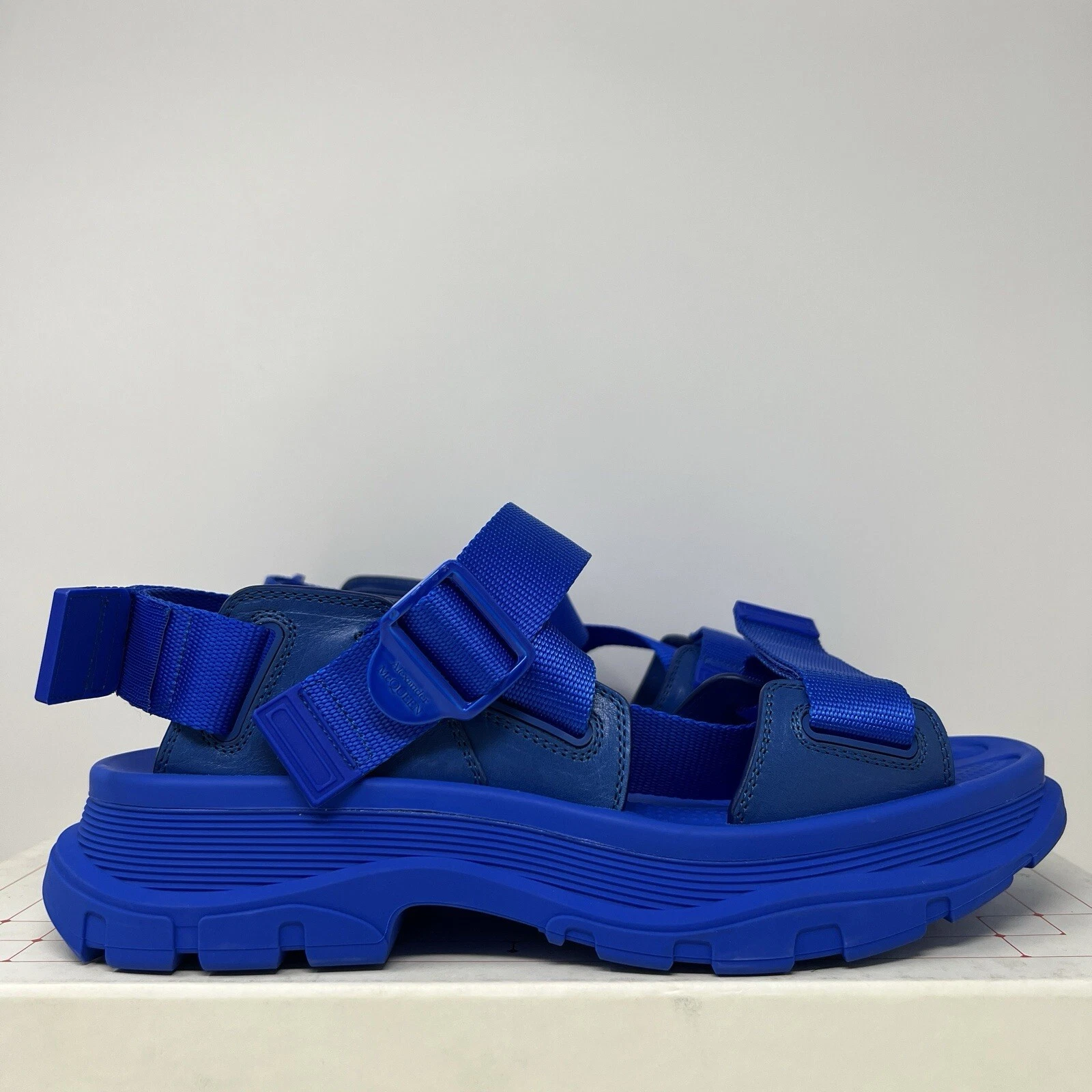 Alexander McQueen sandali sportivi con cinturino da uomo taglia 42 EU 9 US blu