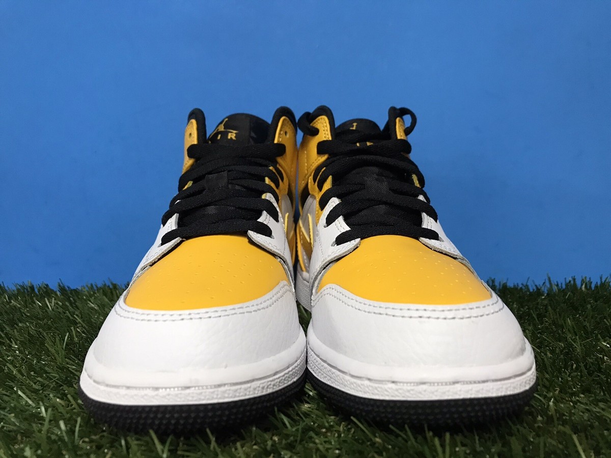 Nike Air Jordan 1 Mid University Gold GS Sz 7Y / 8.5 Women's Nike Air Jordan 1 Mid University Gold GS Sz 7Y / 8.5 Women's
