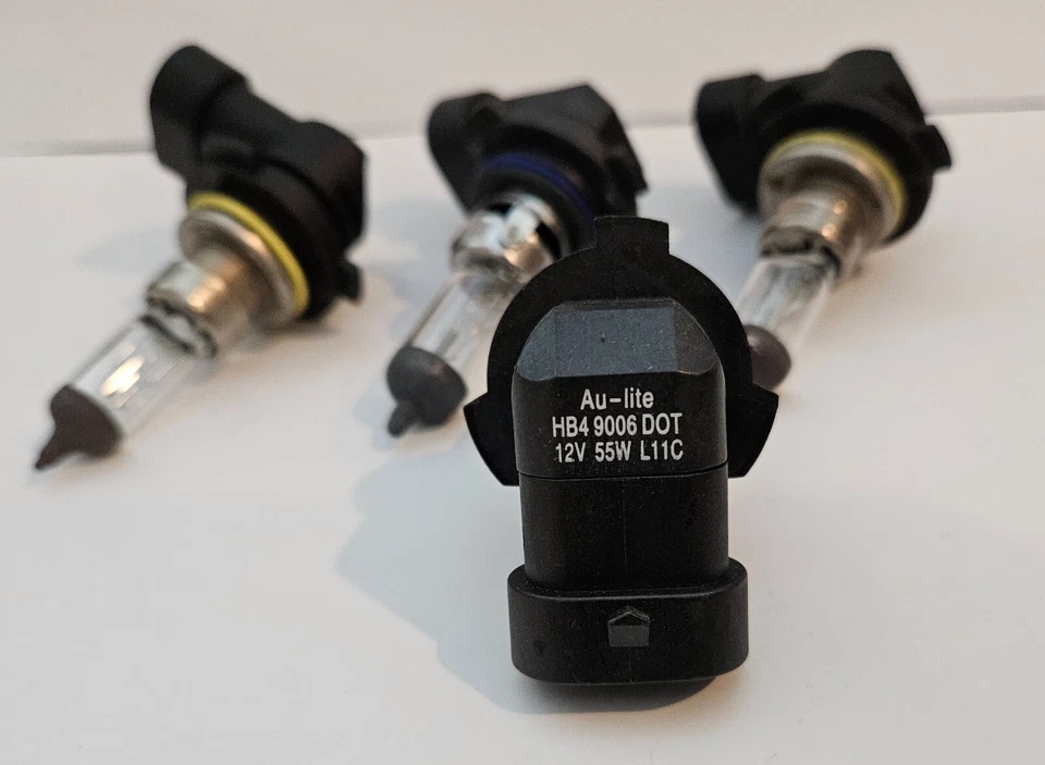 ULTRA 9006 High Performance Headlight 4 Qty. Halogen Bulbs - Изображение 3 из 4