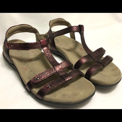 Women's Taos, Trophy 2 Casual Sandal | Peltz Shoes