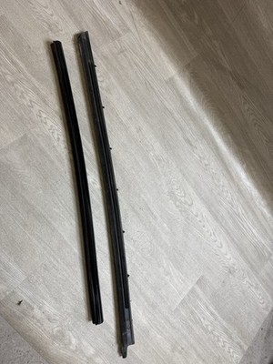 2006-2010 PONTIAC SOLSTICE + GXP Weather Strip Window Trim Part OEM Left Driver