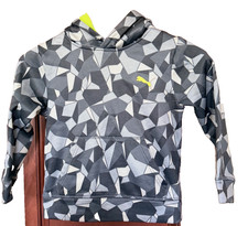 Puma Boys Long Sleeved Hoodie with Smooth Fabric. Size 5