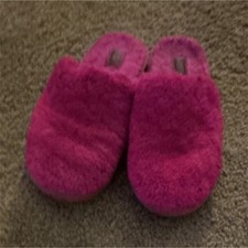 UGG Pink Faux Fur Slip-On Women's Slippers Comfort Fleece Closed Toe