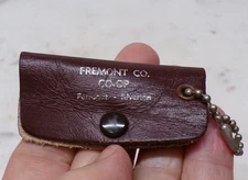 Fremont CO-OP Farragut-Riverton Iowa Advertising Leather Key Case THIS FAMILY?