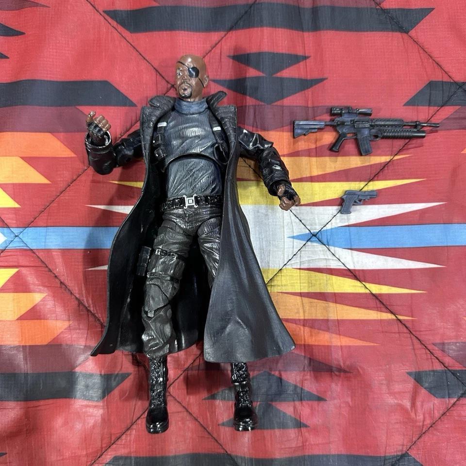 Nick Fury Marvel Legends Toys R Us НАСТОЯЩИЕ АГЕНТЫ ЩИТА Hasbro 6,5 дюйма Avengers MCU - Изображение 2 из 4
