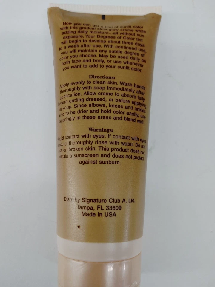 Crema hidratante diaria retirada Signature Club A grados de color 6,7 oz Foto 4 de 4