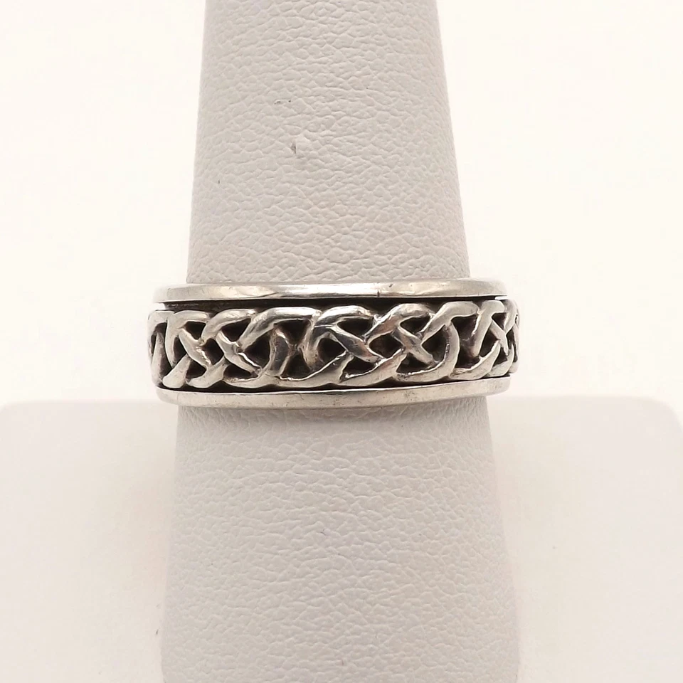 Anillo de boda giratorio con nudo de amor celta irlandés de plata de ley talla 9 Foto 2 de 4