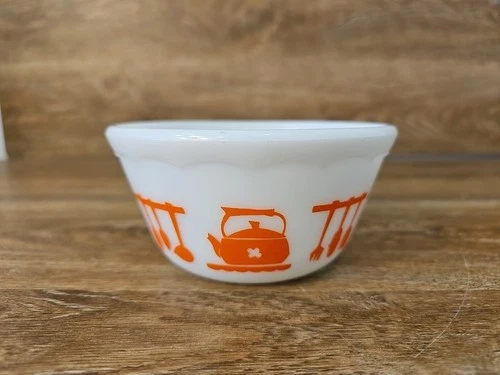 RARE Orange Hazel Atlas Kitchen Aids/Dutch Treat Scalloped Rim Bowl - 5 inch