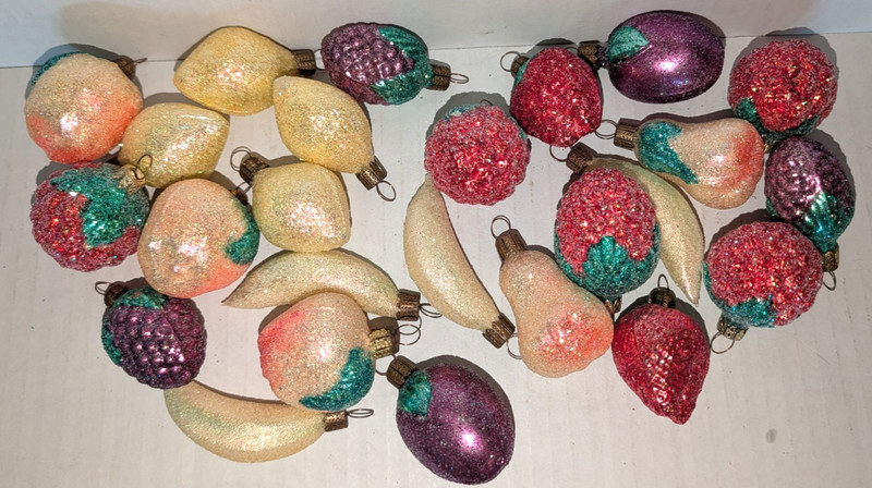 Vtg lot of 25 Glass Christmas Tree Ornaments Mixed Fruit 2-3" Germany Mica (A4)