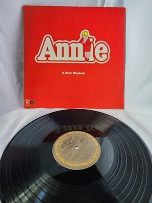 Columbia Masterworks LP Vinyl Record - Annie: A New Musical Original Cast