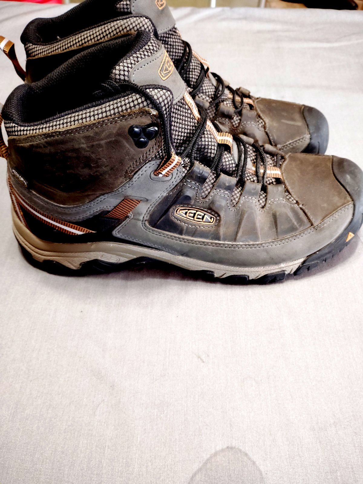 Keen Targhee III Mid Olive/Gray/Black Waterproof Hiking Chore Barn Boots Men 13* image 5
