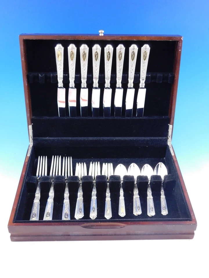 Juego de cubiertos de plata esterlina Saint Dunstan Chased Gold by Gorham 32 piezas J mono Dn Foto 2 de 4