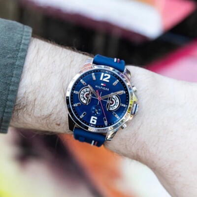 NEW TOMMY HILFIGER MENS WATCH BLUE DIAL RUBBER STRAP TH1791476 GENUINE UK 