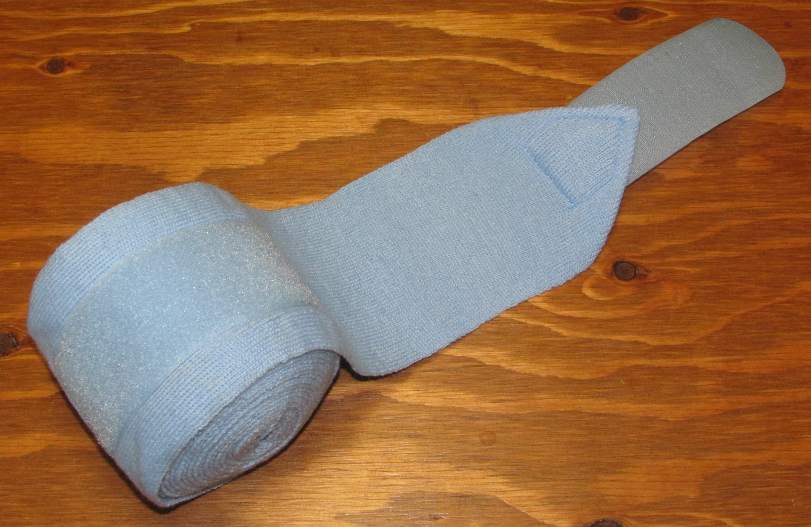 Finntack Horse Acrylic Bandages Leg Warming Polo Wraps Set of 4