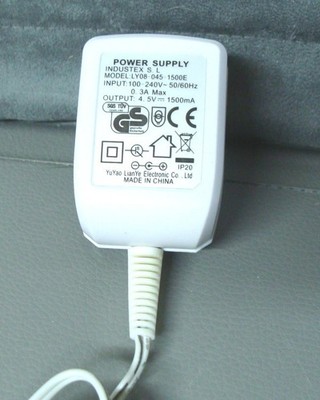 INDUSTEX LY08-045-1500E Netzteil Adapter 4,5V DC 1A 1500mA  3,5 mm Holstecker