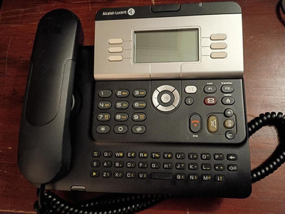 Alcatel 4029 Digital IP Phone CLEAN+ HANDSET, COIL CORD, STAND, WARRANTY , USA