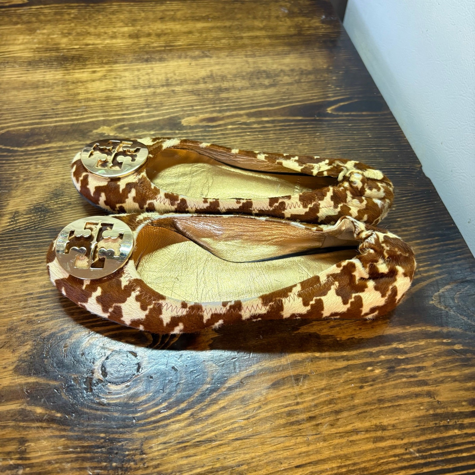 Tory Burch Brown Flats Size 6.5