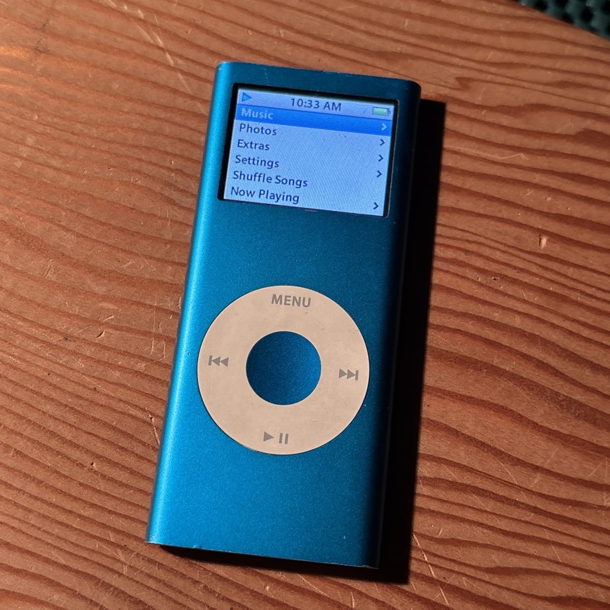 Apple iPod Nano 2nd Generation 4GB Model Number A1199 Blue Tested