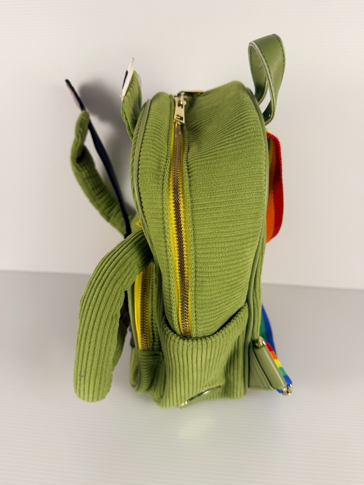 Her Universe Mini Backpack DISNEY KERMIT the FROG w BANJO Corduroy Rainbow Strap
