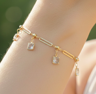 Elegant Gold Plated Square Charm Bracelet Delicate Paperclip Chain Link Design