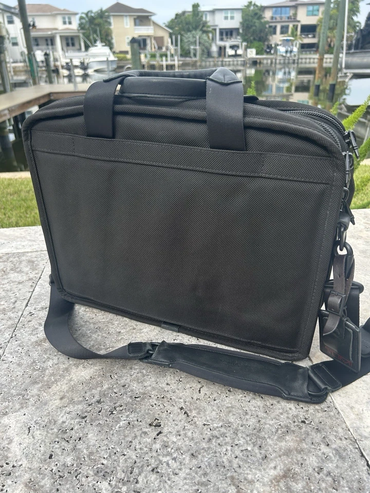 Tumi T-Pass Laptop Computer Briefcase 26516DH Black Nylon Shoulder Bag 16” - Image 3 of 4