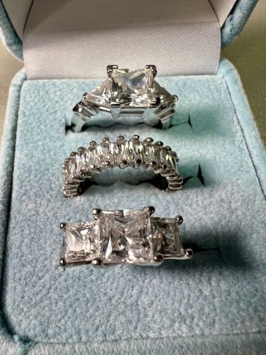 Gorgeous vintage Sw Sterling.925 CZ Ring Set Size 6. - Picture 7 of 17