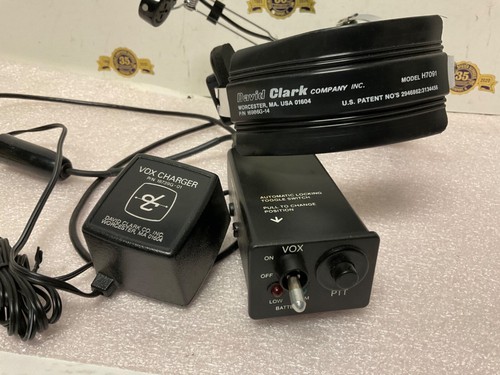 Auriculares de aviación David Clark modelo H7091 portátiles VOX 18697G-01 y cargador 18739G - Imagen 12 de 14