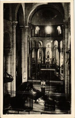 CPA ORCIVAL - Innenraum der Kirche eines der bemerkenswertesten des... (244355)