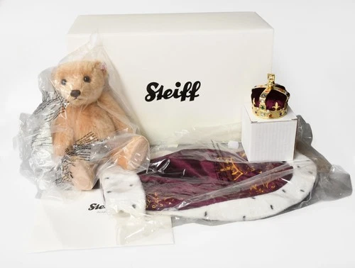 Vintage Steiff Limited Edition no. 1174 Queen Elizabeth II coronation Teddy Bear - Picture 1 of 6