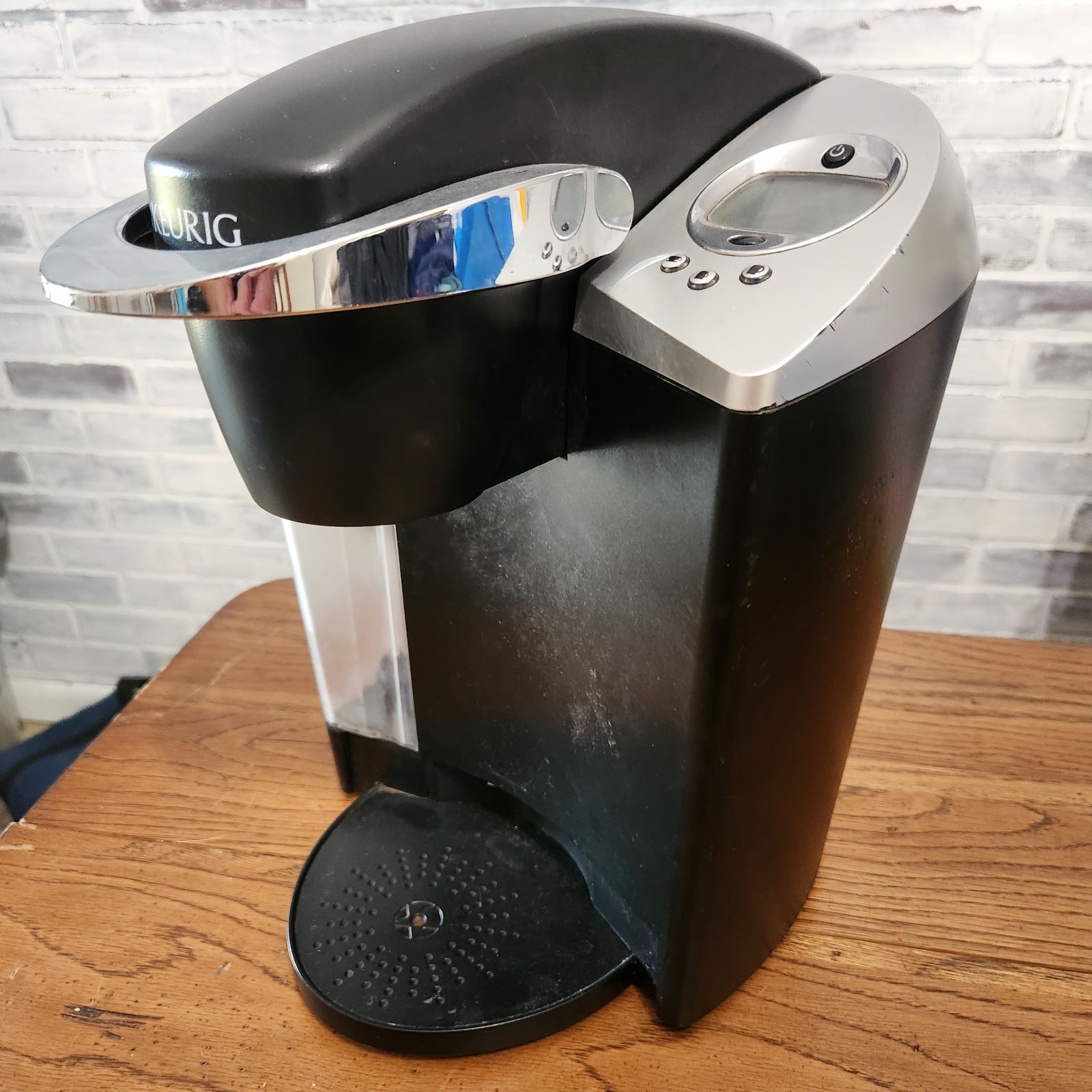 Keurig K60 Single Cup Coffee Maker Brewer K-Cup Black & Silv
