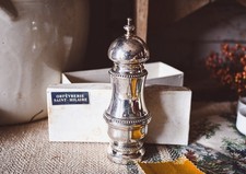 Macina pepe  stile Napoleone III - Orfevrerie Saint-Hilaire - Placcato argento
