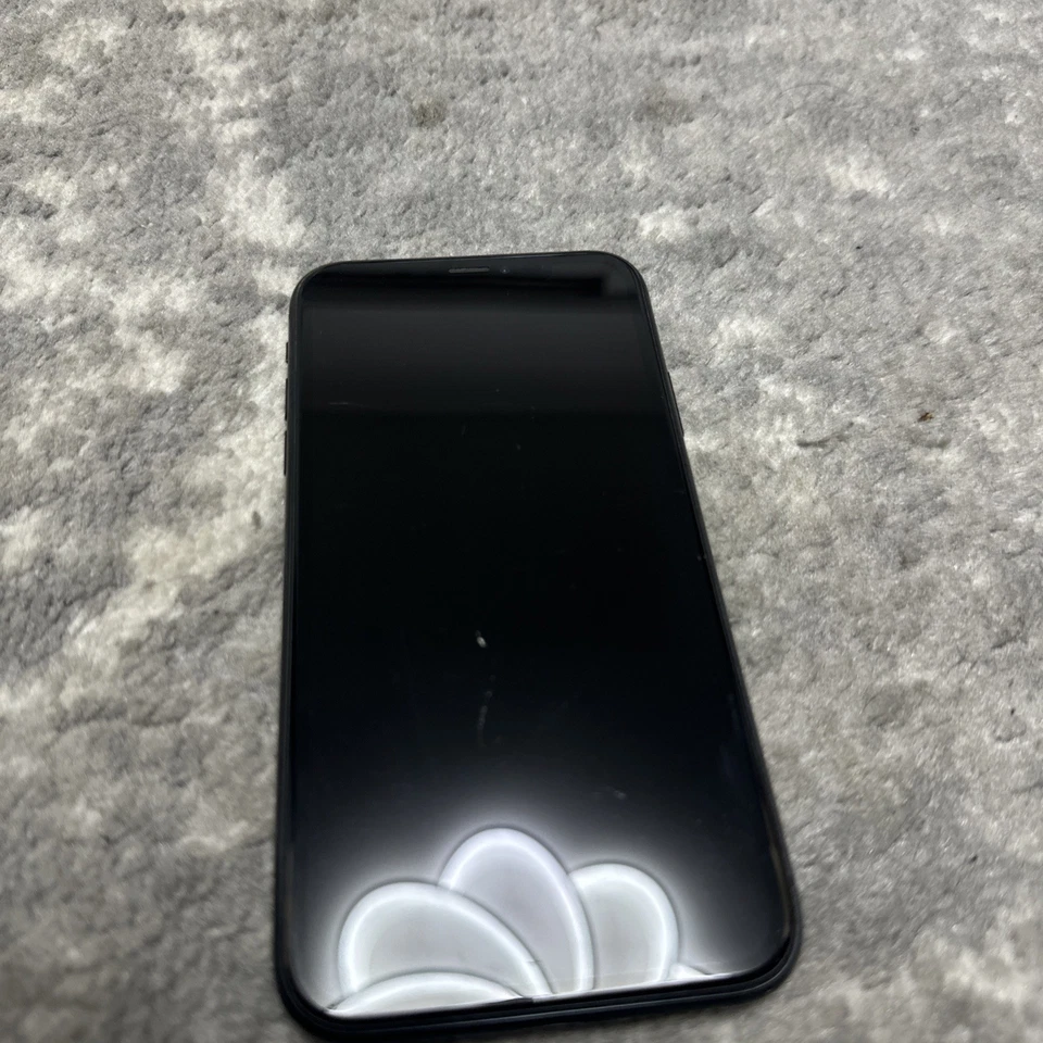 Apple iPhone XR 64GB Smartphone - Black (Unlocked) 80% 🔋  - Image 2 of 4
