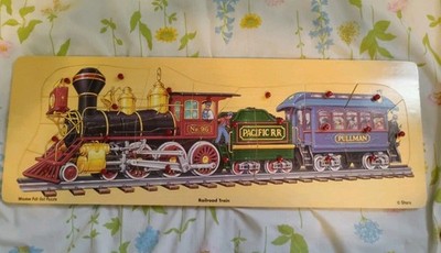 Vintage Shure Jumbo Wooden Peg Railroad Train Complete
