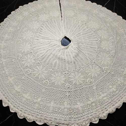 Vintage Crochet Christmas Tree Skirt White 49 Inches Cottagecore 