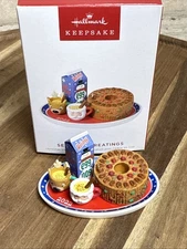 2022 Hallmark Fruit Cake Seasons Treatings 14 Keepsake Ornament IOB QXR9006