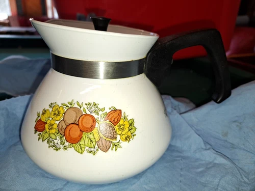 Corning Ware Vintage Coffee Tea Pot Kettle 6 Cup P-104 Spice Of Life with lid