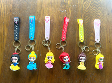 6 Disney Princess Nice Keychains Set, New and Unused
