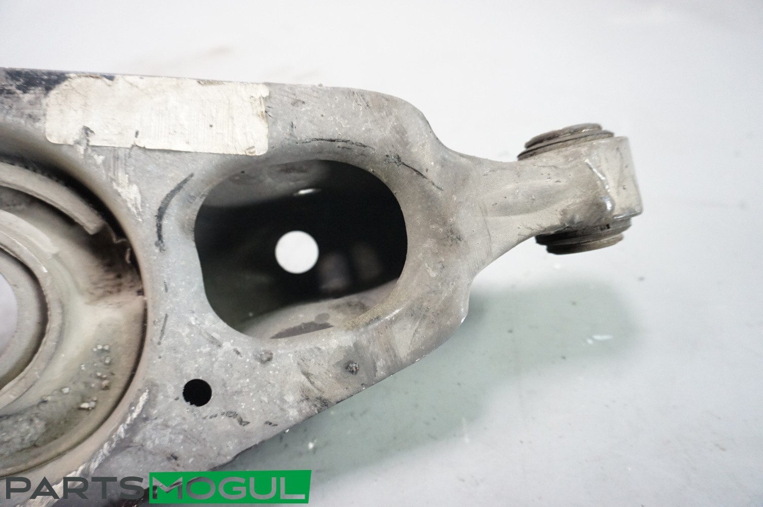 2014-2020 MASERATI QUATTROPORTE LEFT REAR CONTROL ARM OEM