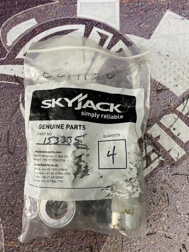 SkyJack Part # 153335 Solenoid Valve 24VDC Lot Of 4  - Image 2 of 4