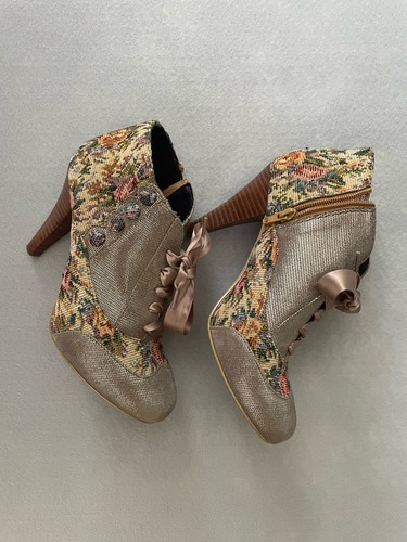poetic license shoes Lace Up Boot Heels Floral Brocade Victorian Shoes EUR 38 - Picture 1 of 6