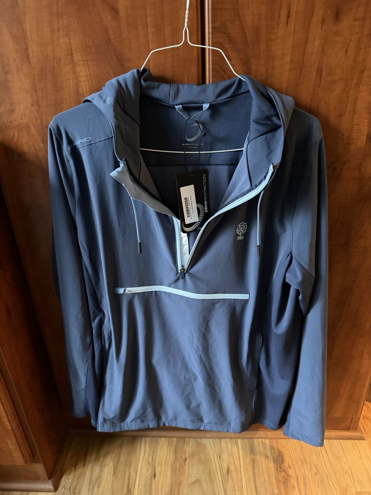 Zero Restriction Golf 1/4 Zip Pullover  Hoodie  Men's Large Blue New With Tags